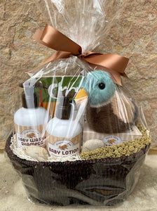 Umstead Baby Moon Gift Basket